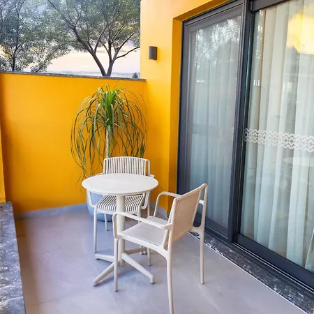 Wesuites Hotel