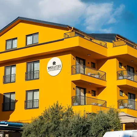 Hotel Wesuites *